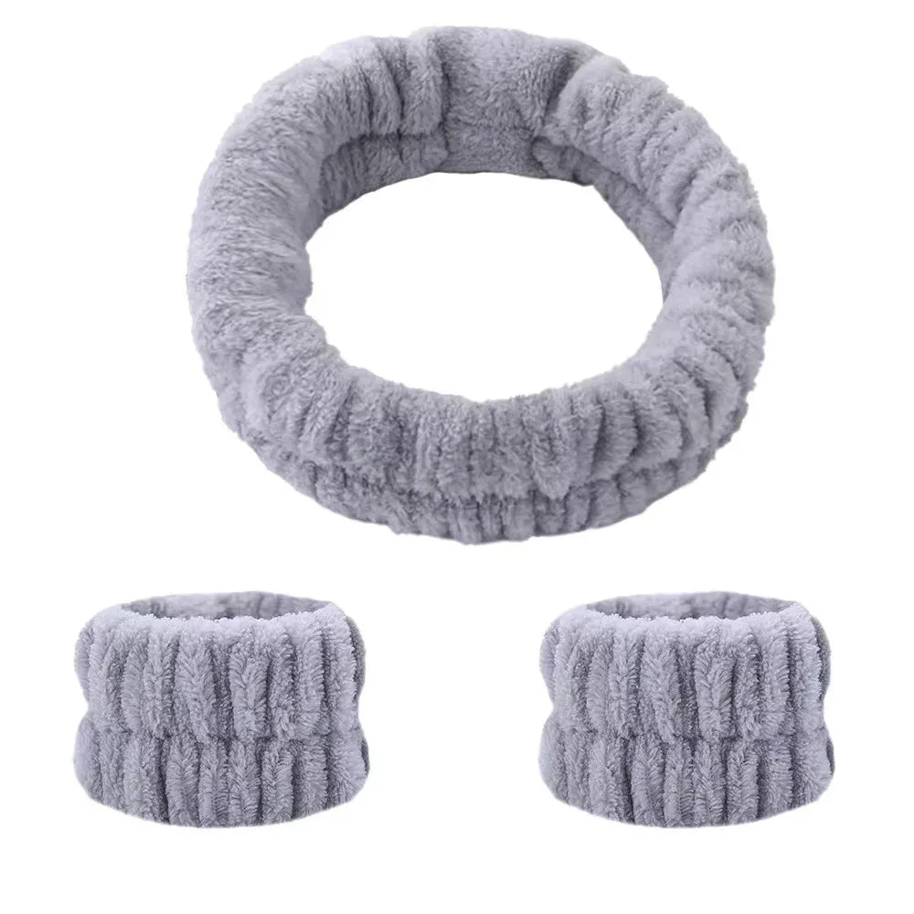 Ultra-Absorbent Skincare Wristbands (No-Mess Cleansing)