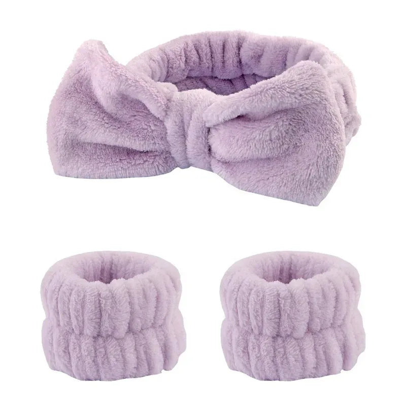 Ultra-Absorbent Skincare Wristbands (No-Mess Cleansing)